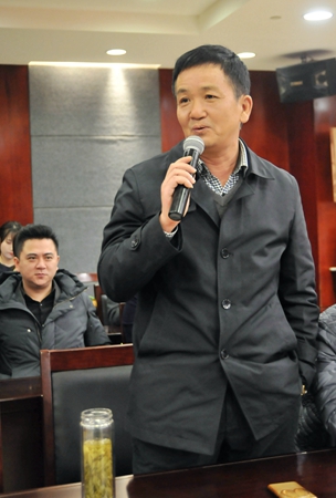 集團(tuán)合作伙伴代表向大家拜年