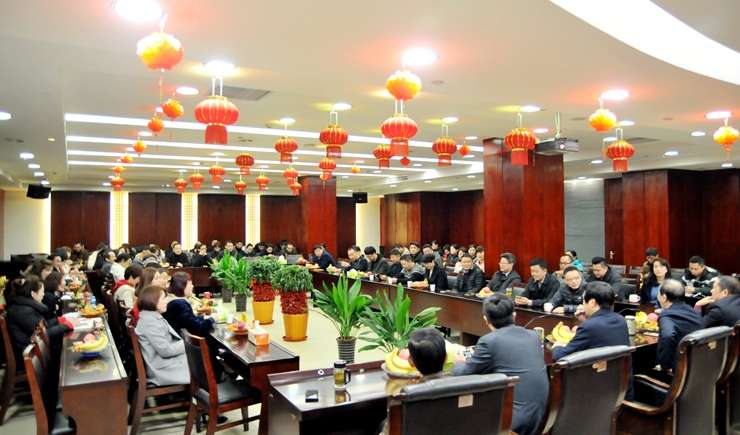 團(tuán)拜會(huì)會(huì)場(chǎng)喜慶祥和